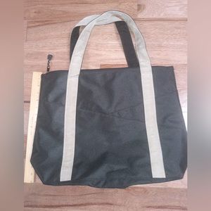 New Las Vegas Hilton tote